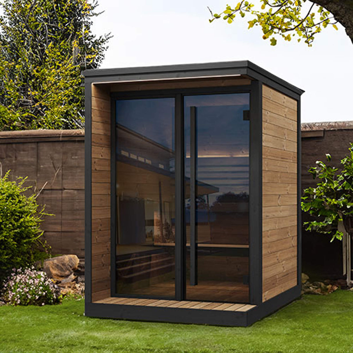 SaunaLife Garden Luxury-Series Model GL4 Outdoor 4-Person Home Sauna Kit (SAK21633)