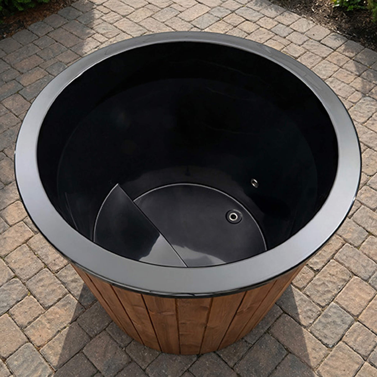 SaunaLife 1-Person Thermo-Pine Cold/Hot Plunge Tub - Model S1N