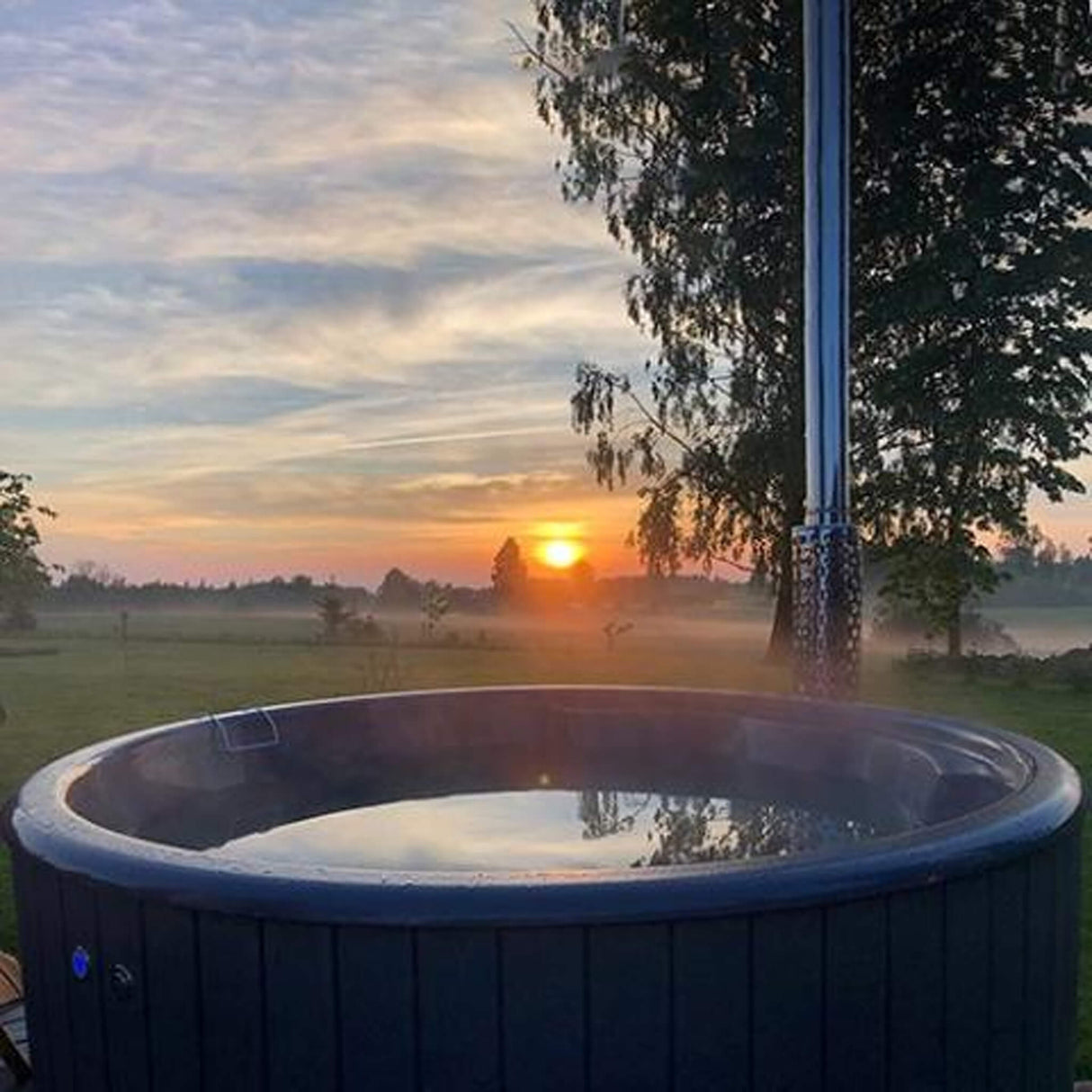 SaunaLife Model S4N 6-Person Home Wood-Burning Hot Tub