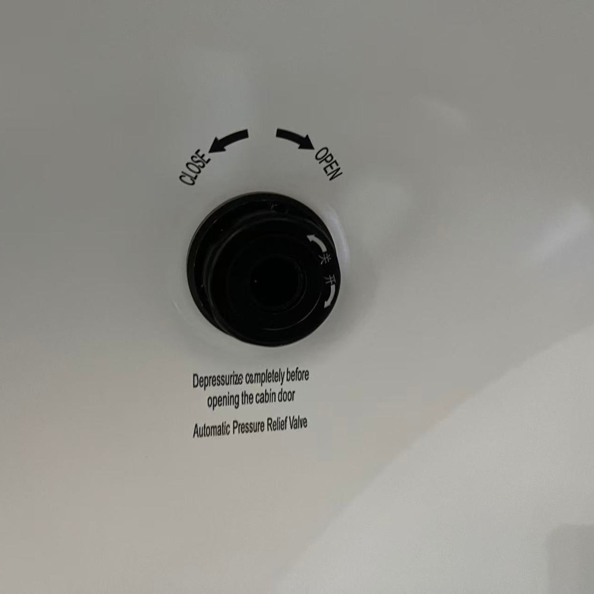 MedEq TimeCapsule C750+ Aluminum Alloy Hard-Shell Hyperbaric Chamber
