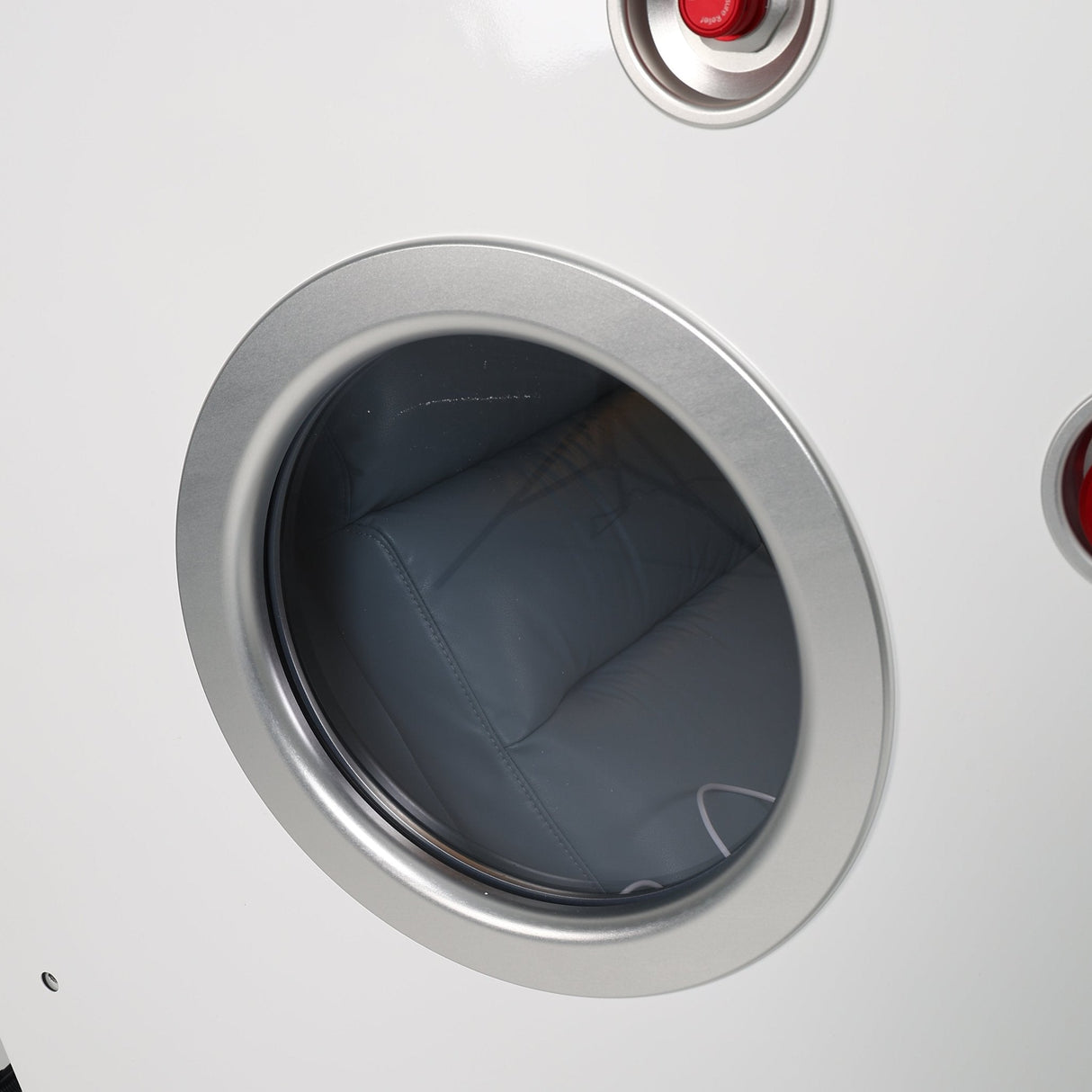 MedEq TimePod 2 | 2.0 ATA Triangular Hard-Shell Monoplace Hyperbaric Chamber